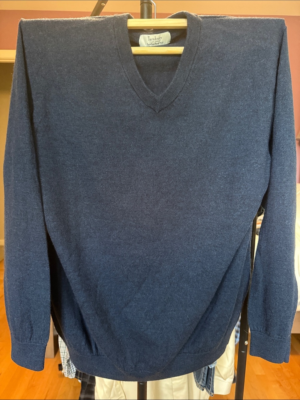 Turnbury Classic Men's Navy V-Neck Sweater